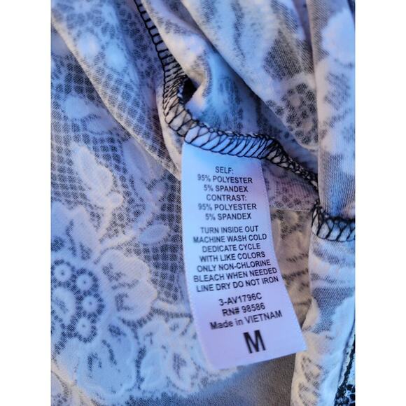 Ava James women's white floral contrasted black blouse  - medium - Picture 5 of 7